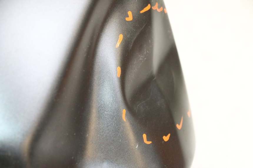 photo de RESERVOIR ESSENCE SUZUKI GSR 750 (2011 - 2017) - Focus structure