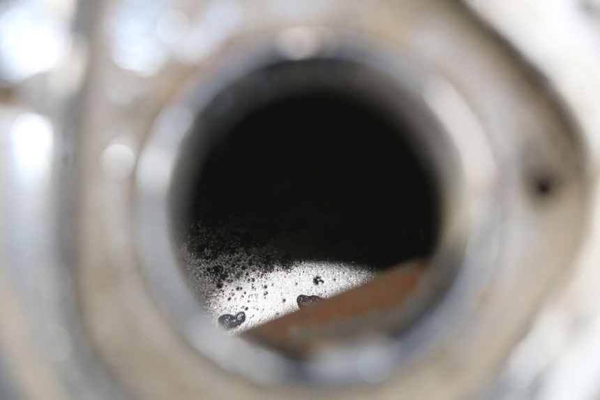 photo de RESERVOIR ESSENCE SUZUKI GSX-F GSX  F 1100 (1988 - 1994) - Détail de la pièce