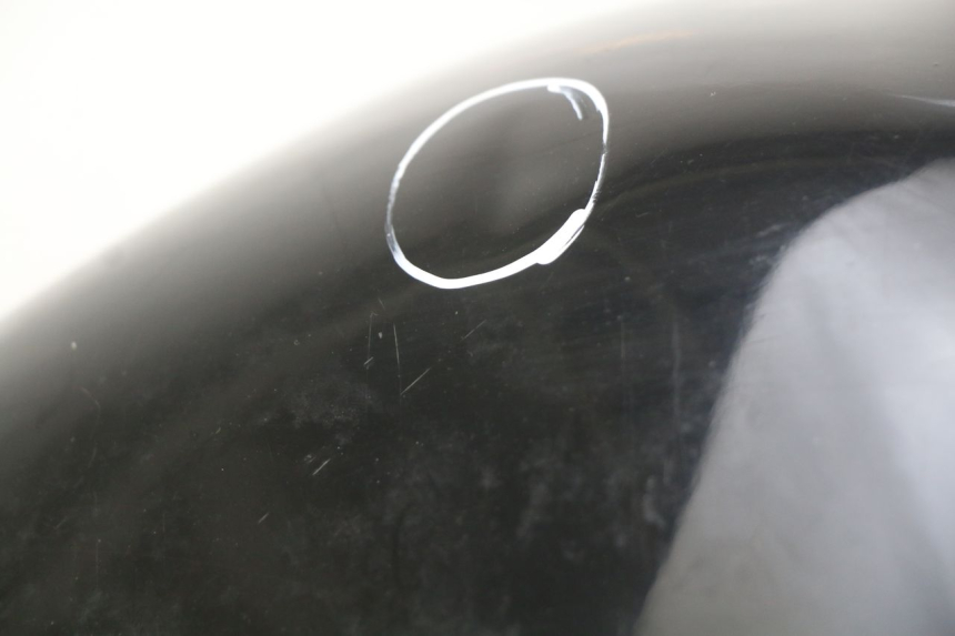 photo de RESERVOIR ESSENCE SUZUKI GSX-F GSX  F 1100 (1988 - 1994) - Photo complémentaire