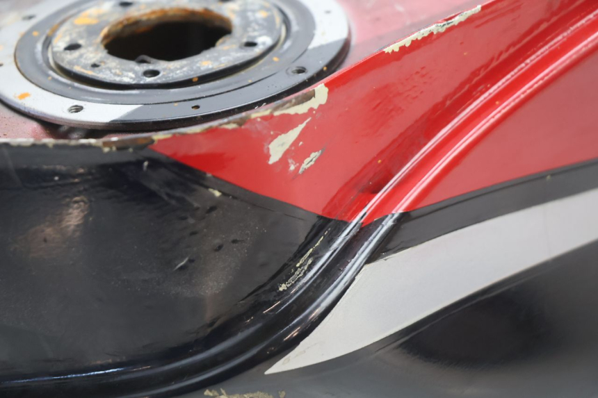 photo de RESERVOIR ESSENCE SUZUKI GSX F GSXF 750 (1988 - 1998) - Zoom qualité