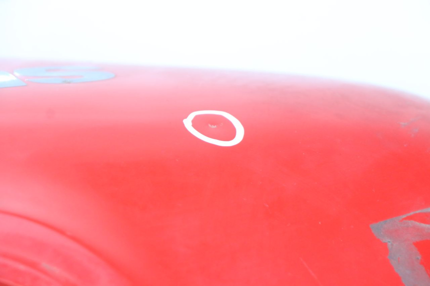 photo de RESERVOIR ESSENCE SUZUKI GSX F GSXF 750 (1988 - 1998) - Focus structure