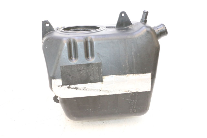 photo de RESERVOIR ESSENCE SYM GTS EVO 125 (2009 - 2013) - Détail de la pièce