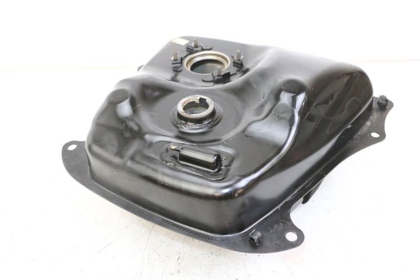 photo de RESERVOIR ESSENCE HONDA SH i 300 (2015 - 2020) - État de surface