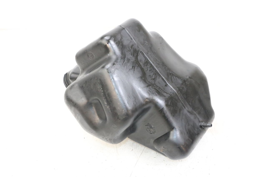 photo de RESERVOIR ESSENCE KEEWAY HURRICANE 50 (2006 - 2019) - Détail de la pièce