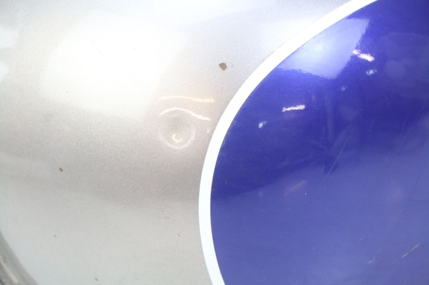 photo de RESERVOIR ESSENCE SYM HUSKY 125 (1999 - 2005) - Points de fixation