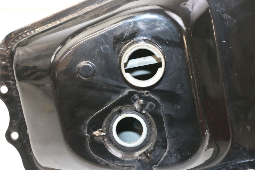 photo de RESERVOIR ESSENCE JM MOTORS VX 125 (2022 - 2025) - Détail de la pièce