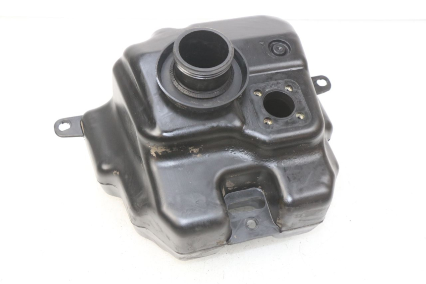 photo de RESERVOIR ESSENCE PEUGEOT KISBEE 2T 50 (2010 - 2017) - Vue principale