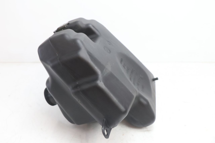 photo de RESERVOIR ESSENCE PEUGEOT KISBEE 2T 50 (2018 - 2022) - Vue d’ensemble