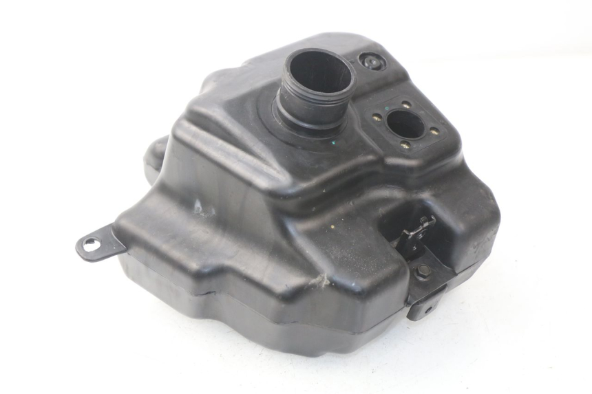 photo de RESERVOIR ESSENCE PEUGEOT KISBEE 4T 50 (2010 - 2017) - Vue principale