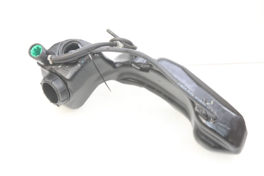 photo de RESERVOIR ESSENCE PIAGGIO LIBERTY IGET 4T 50 (2015 - 2020) - Autre angle de vue