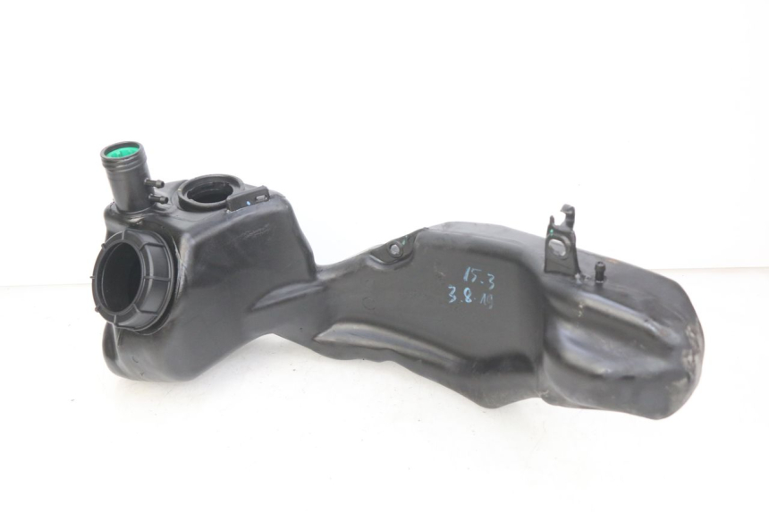 photo de RESERVOIR ESSENCE PIAGGIO LIBERTY IGET 4T 50 (2015 - 2020) - Zoom état d’usage