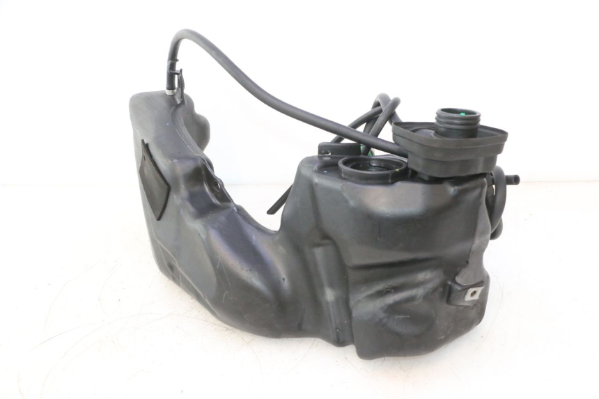 photo de RESERVOIR ESSENCE PIAGGIO LIBERTY IGET 4T 50 (2015 - 2020) - État de surface