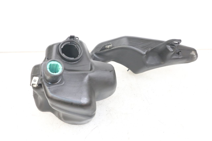 photo de RESERVOIR ESSENCE PIAGGIO LIBERTY 125 (2009 - 2013) - Vue principale