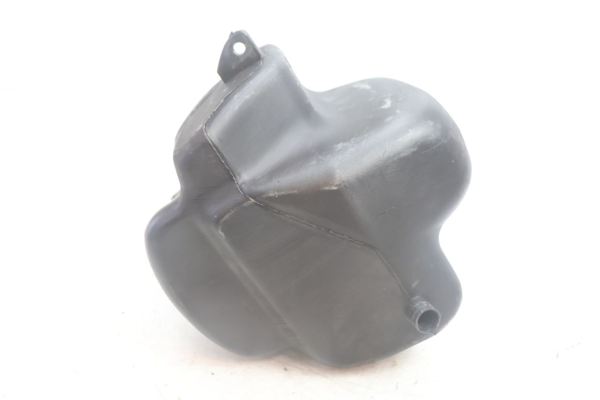 photo de RESERVOIR ESSENCE PIAGGIO LIBERTY 50 (1998 - 2003) - Points de fixation
