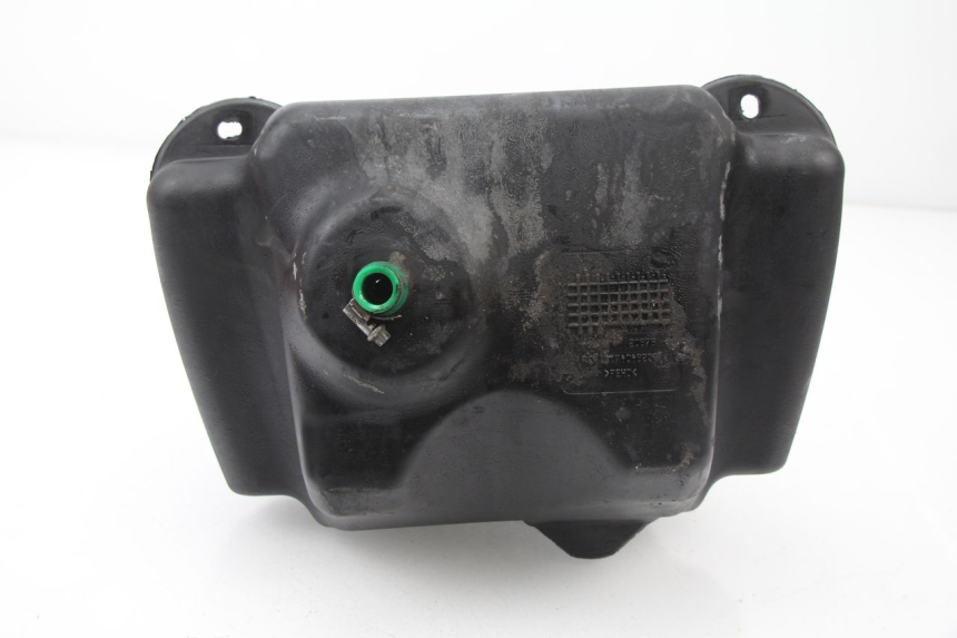 photo de RESERVOIR ESSENCE PEUGEOT LOOXOR 50 (2001 - 2004) - Détail de la pièce