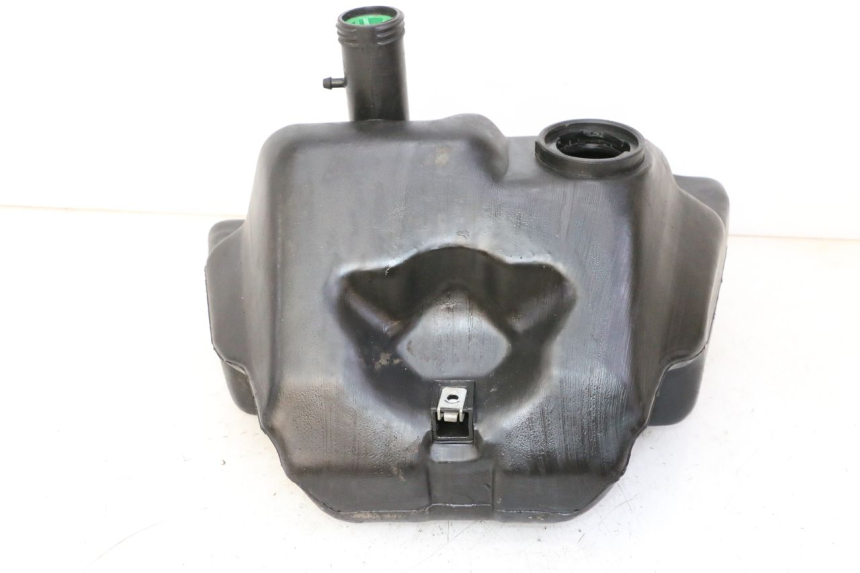 photo de RESERVOIR ESSENCE PIAGGIO LXV 4T 50 (2009 - 2013) - Détail de la pièce