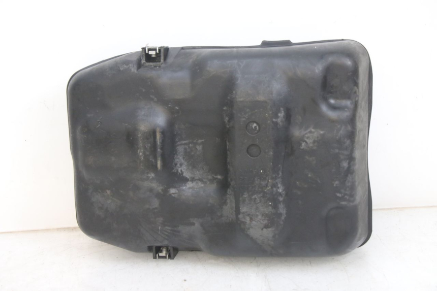 photo de RESERVOIR ESSENCE PIAGGIO MEDLEY 125 (2016 - 2023) - Détail de la pièce