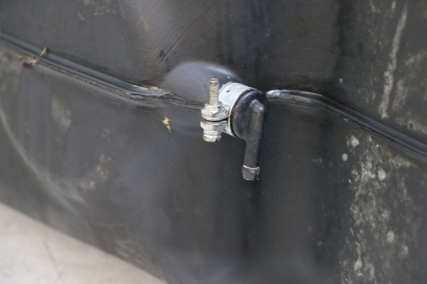 photo de RESERVOIR ESSENCE PIAGGIO MP3 125 (2006 - 2014) - Vue d’ensemble