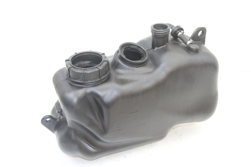 photo de RESERVOIR ESSENCE PIAGGIO MP3 500 (2014 - 2017) - Vue principale