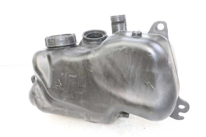 photo de RESERVOIR ESSENCE PIAGGIO MP3 500 (2011 - 2015) - Vue principale