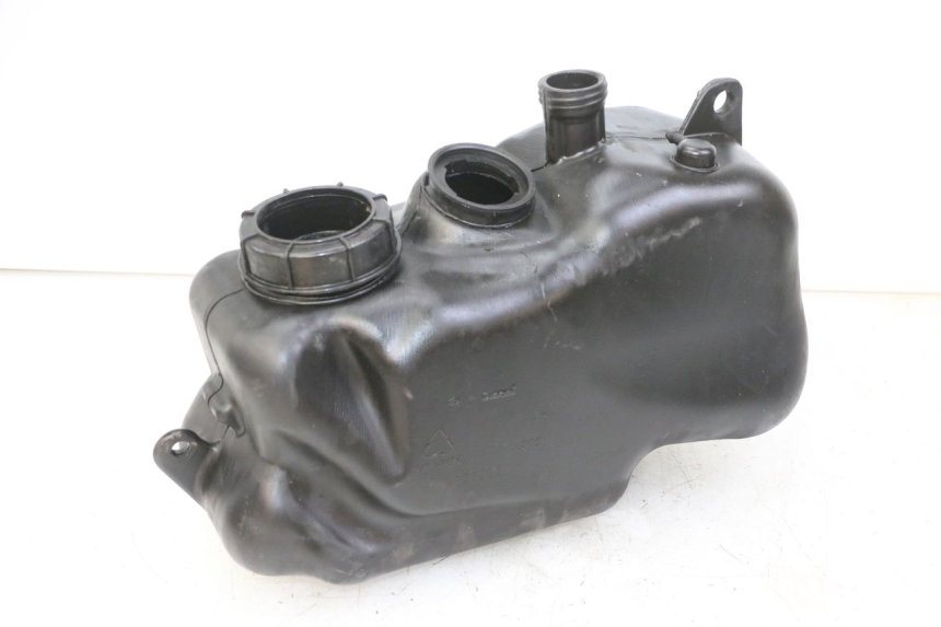 photo de RESERVOIR ESSENCE PIAGGIO MP3 500 (2011 - 2015) - Autre angle de vue