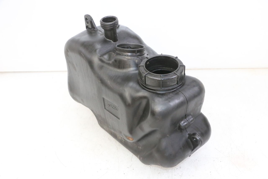 photo de RESERVOIR ESSENCE PIAGGIO MP3 500 (2011 - 2015) - Gros plan technique