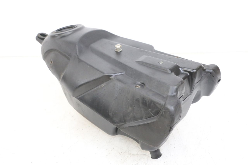 photo de RESERVOIR ESSENCE RIEJU MRT 50 (2018 - 2021) - Zoom état d’usage