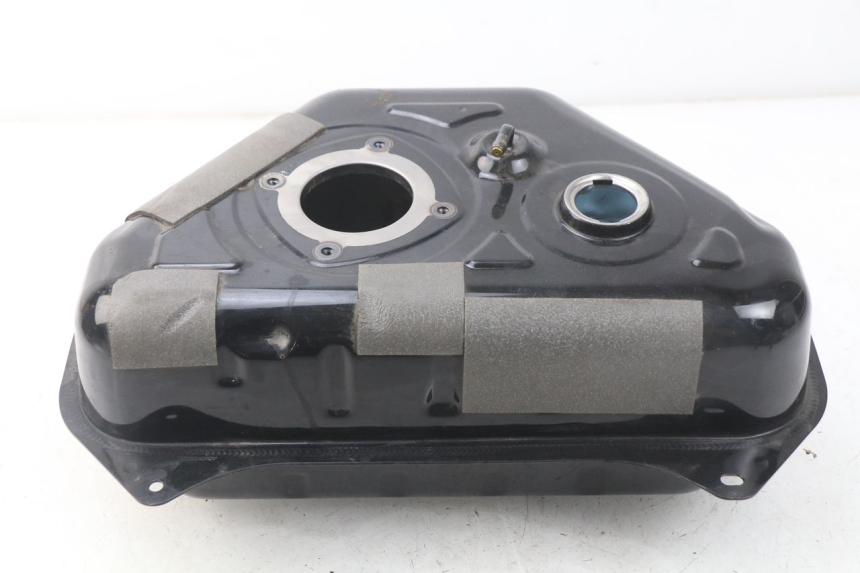 photo de RESERVOIR ESSENCE MBK MW TRYPTIK 125 (2017 - 2022) - Gros plan technique