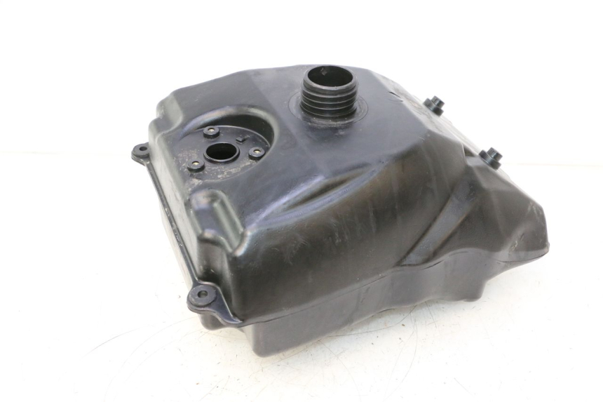 photo de RESERVOIR ESSENCE KYMCO MXU R 250 (2004 - 2010) - Points de fixation