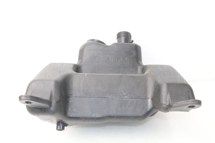 photo de RESERVOIR ESSENCE PIAGGIO NEW TYPHOON 50 (2010 - 2017) - Zoom état d’usage