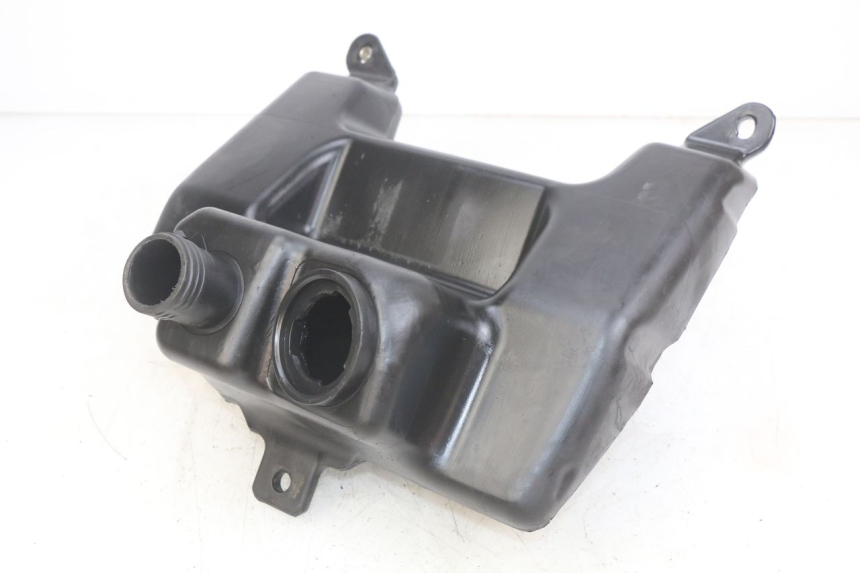 photo de RESERVOIR ESSENCE PIAGGIO NEW TYPHOON 50 (2010 - 2017) - Zoom état d’usage