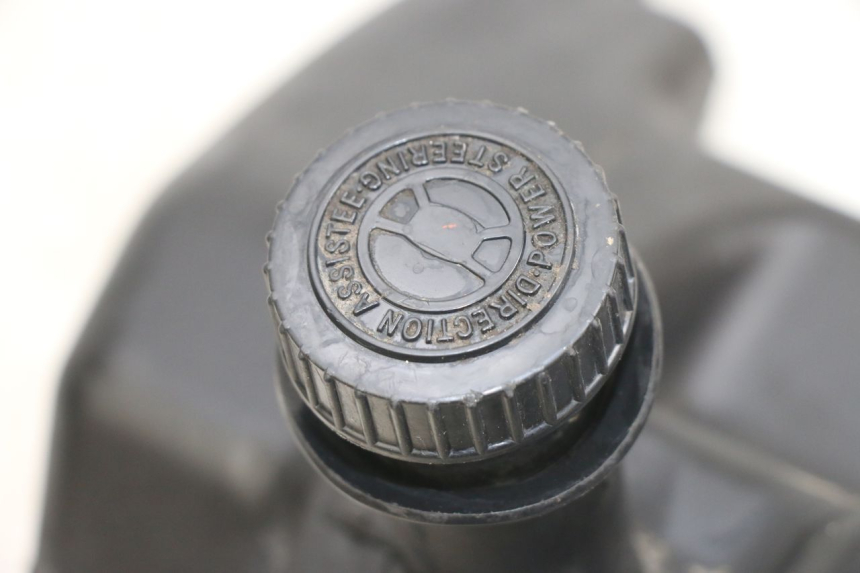 photo de RESERVOIR ESSENCE PIAGGIO NEW TYPHOON 50 (2018 - 2021) - Autre angle de vue