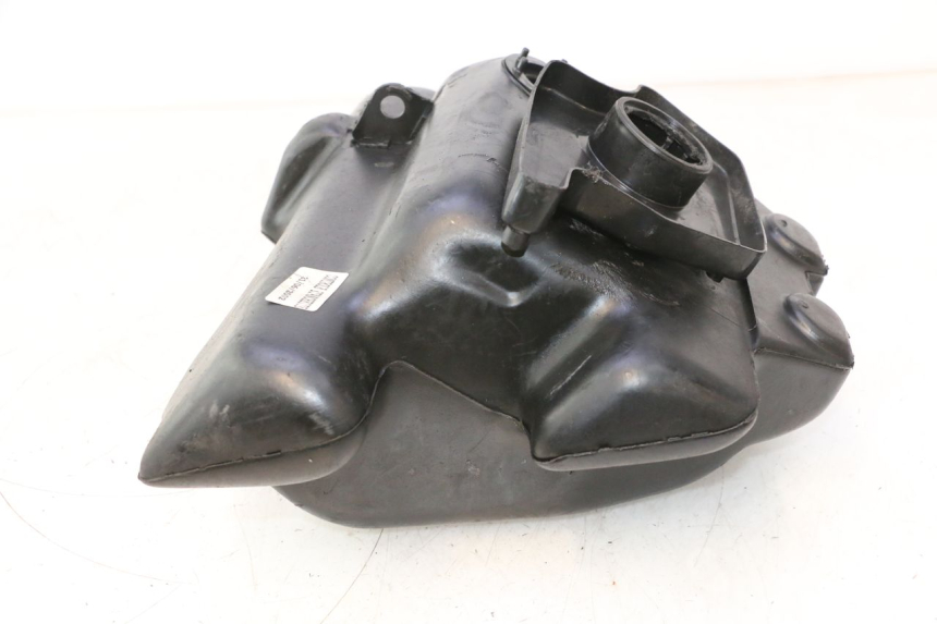 photo de RESERVOIR ESSENCE MBK NITRO 50 (2004 - 2008) - Gros plan technique