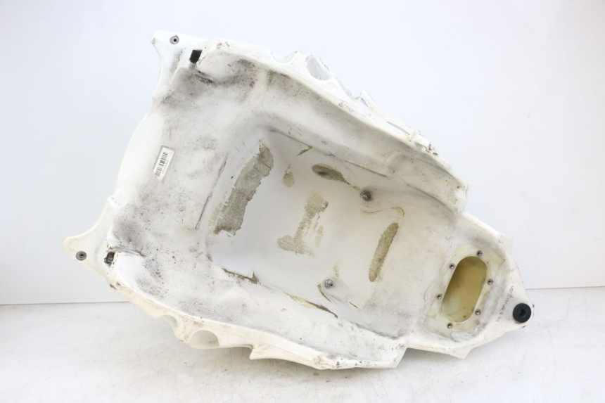 photo de RESERVOIR ESSENCE MOTO GUZZI NORGE 8V GT 1200 (2011 - 2016) - Autre angle de vue