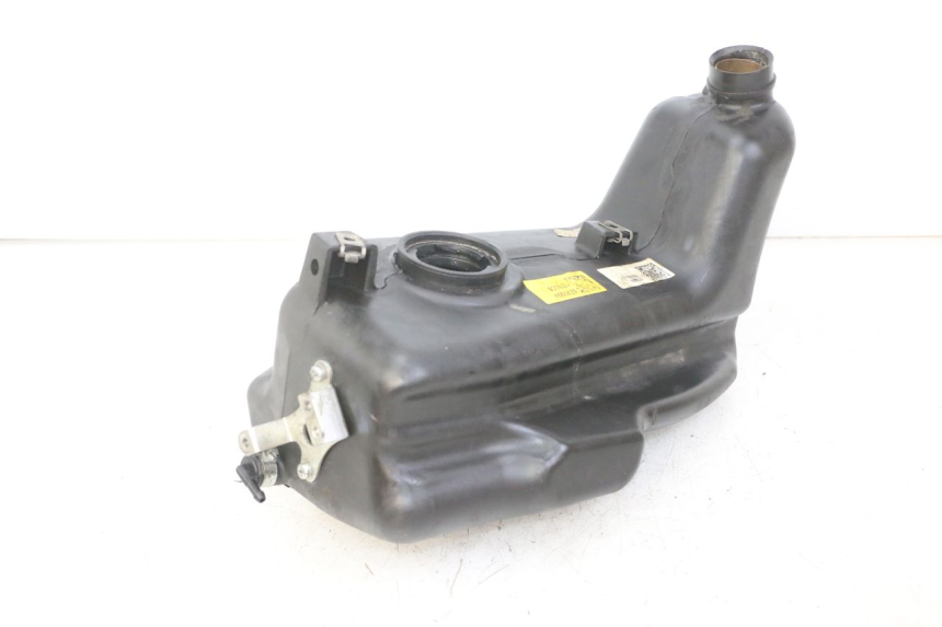 photo de RESERVOIR ESSENCE PIAGGIO NRG POWER PUREJET 50 (2018 - 2021) - Points de fixation