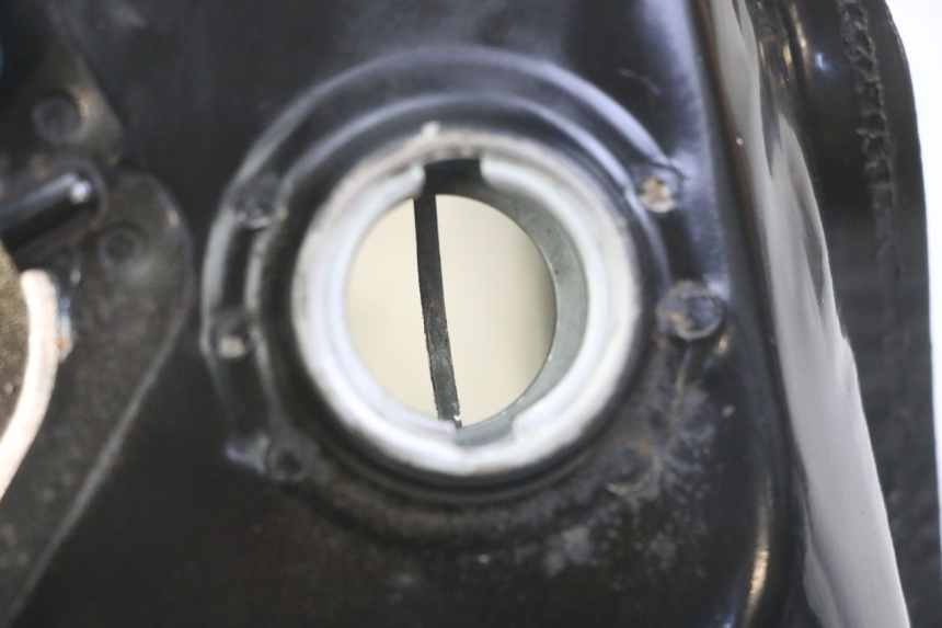 photo de RESERVOIR ESSENCE SYM ORBIT 2 4T 50 (2008 - 2017) - Zoom état d’usage