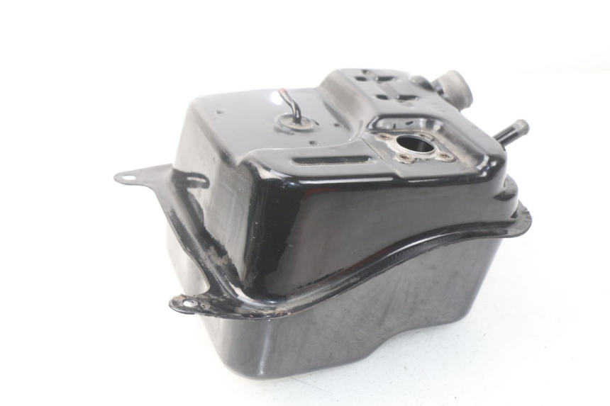 photo de RESERVOIR ESSENCE SYM ORBIT III 3 4T 50 (2018 - 2021) - Zoom état d’usage