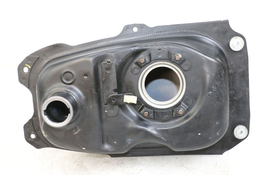 photo de RESERVOIR ESSENCE HONDA PCX (JF47) 125 (2012 - 2013) - Vue d’ensemble