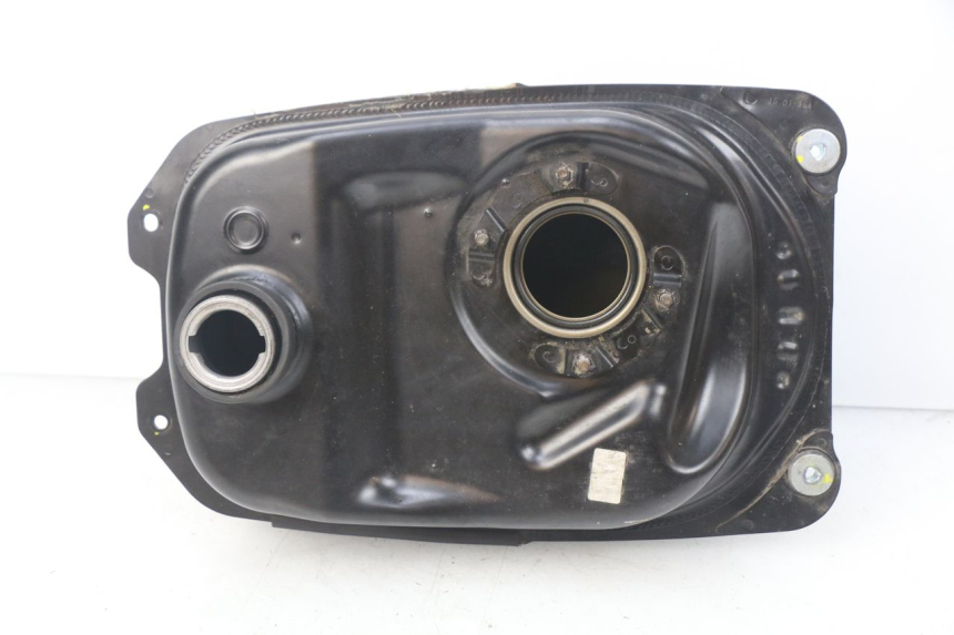 photo de RESERVOIR ESSENCE HONDA PCX (JF57/JF64) 125 (2014 - 2018) - Zoom état d’usage