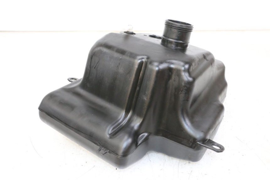 photo de RESERVOIR ESSENCE PEUGEOT STREETZONE 4T 50 (2018 - 2023) - Détail de la pièce