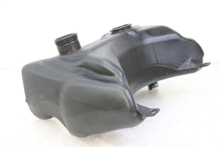 photo de RESERVOIR ESSENCE PEUGEOT TREKKER TKR 50 (2005 - 2014) - Gros plan technique