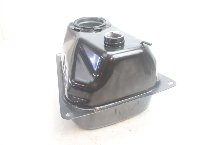 photo de RESERVOIR ESSENCE JM MOTORS R-MAX TECH 50 (2024 - 2026) - Autre angle de vue