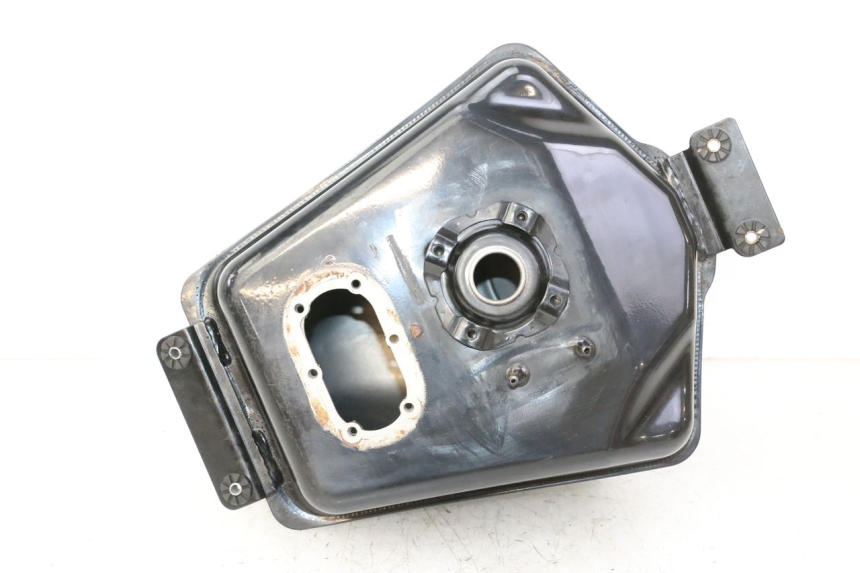 photo de RESERVOIR ESSENCE MAG POWER R-STREET 50 (2016 - 2025) - Gros plan technique