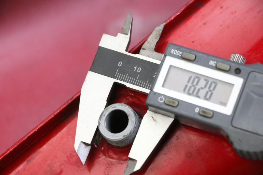 photo de RESERVOIR ESSENCE REGAL RAPTOR RAXTER 2 125 (2007 - 2015) - Zoom état d’usage