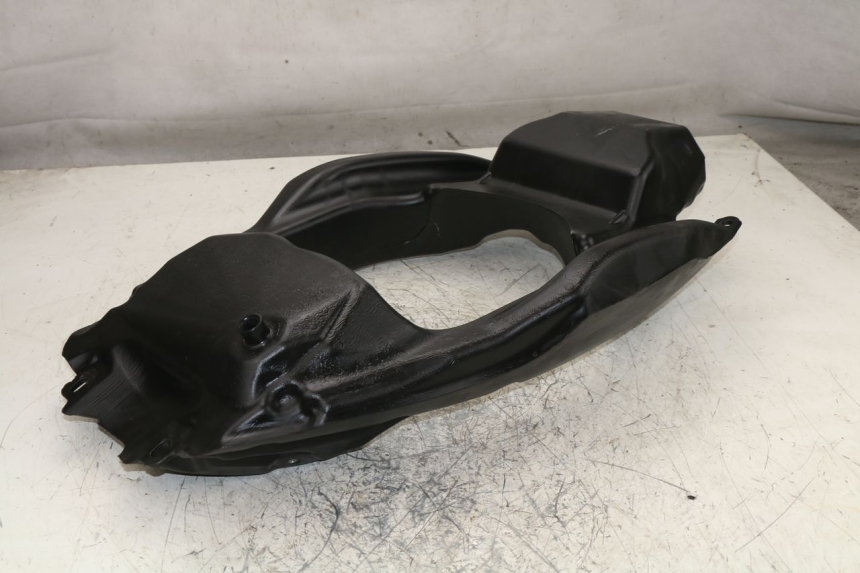 photo de RESERVOIR ESSENCE RIEJU RS SPORT NAKED 50 (2013 - 2018) - Vue d’ensemble