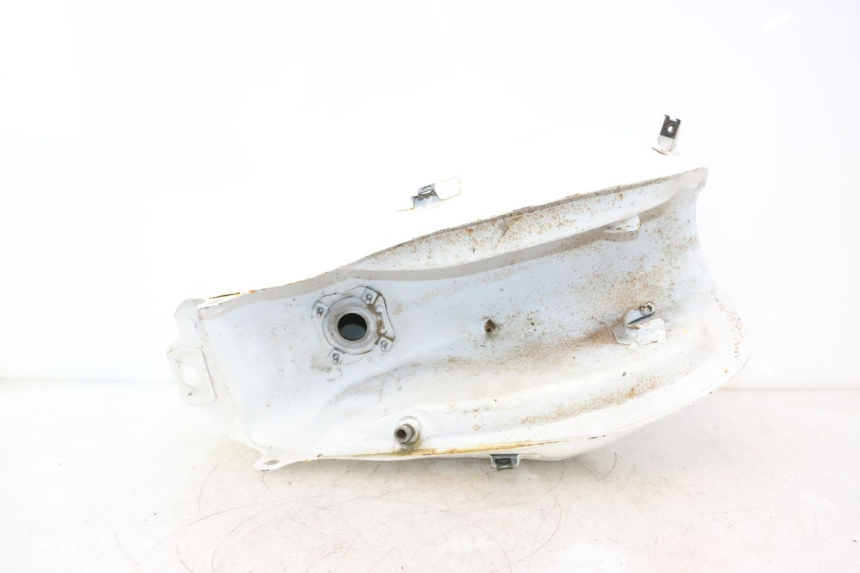 photo de RESERVOIR ESSENCE YAMASAKI ROADSTER 50 (2013 - 2018) - Gros plan technique