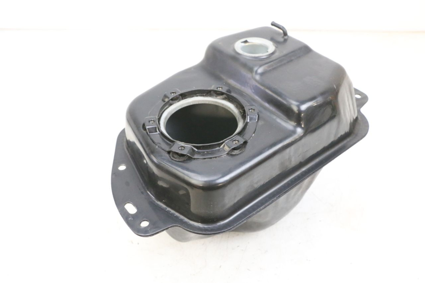 photo de RESERVOIR ESSENCE JM MOTORS SANTANA EVO 50 (2024 - 2026) - Vue principale