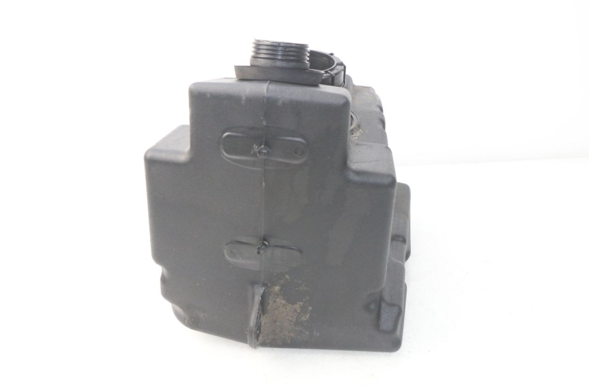 photo de RESERVOIR ESSENCE PEUGEOT SATELIS 300 (2012 - 2015) - Autre angle de vue