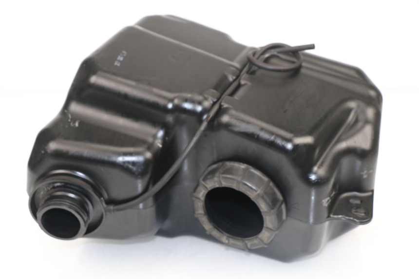 photo de RESERVOIR ESSENCE PEUGEOT SATELIS 125 (2006 - 2009) - Zoom état d’usage