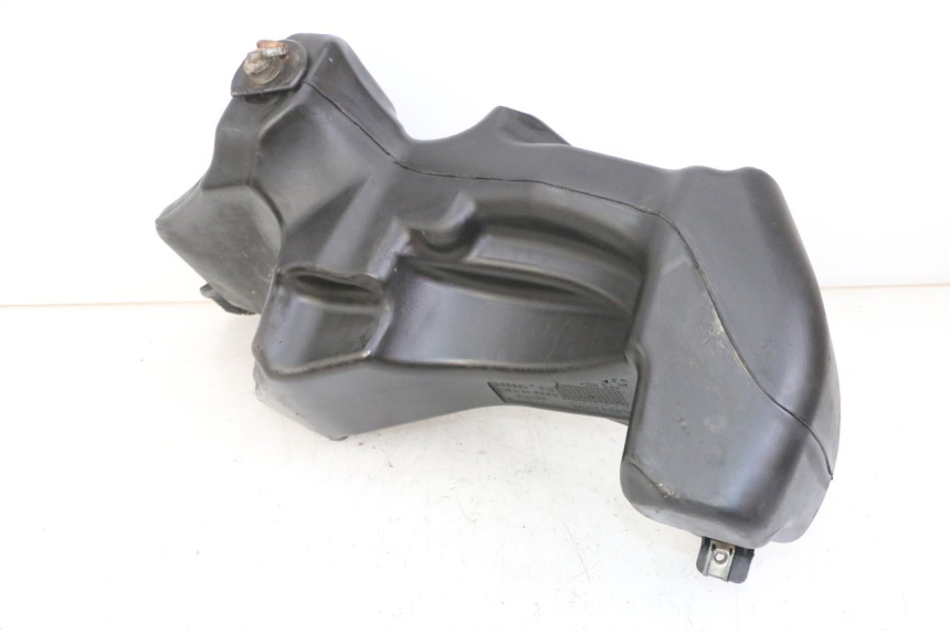 photo de RESERVOIR ESSENCE APRILIA SCARABEO GT TOURING 125 (1999 - 2005) - Autre angle de vue